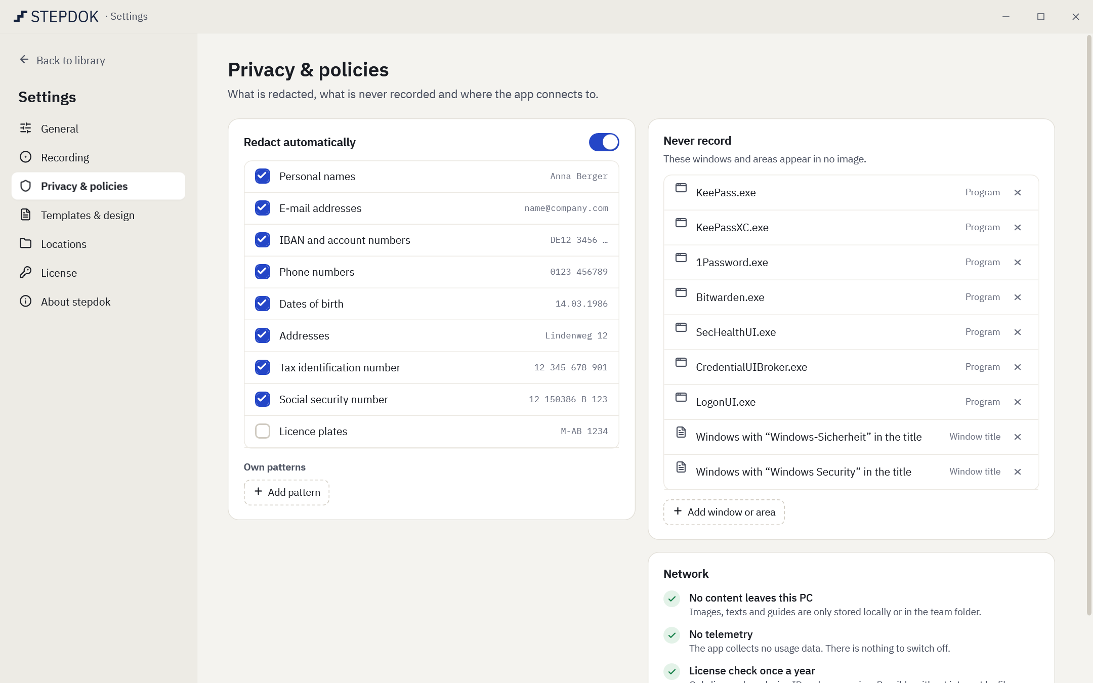 Settings “Privacy & policies”: note about Group Policy, automatic redaction with categories and padlocks, the “Never record” list and the fixed statements about the network.
